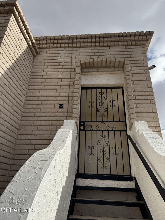 Photo - 6201 Escondido Dr Unit 3C