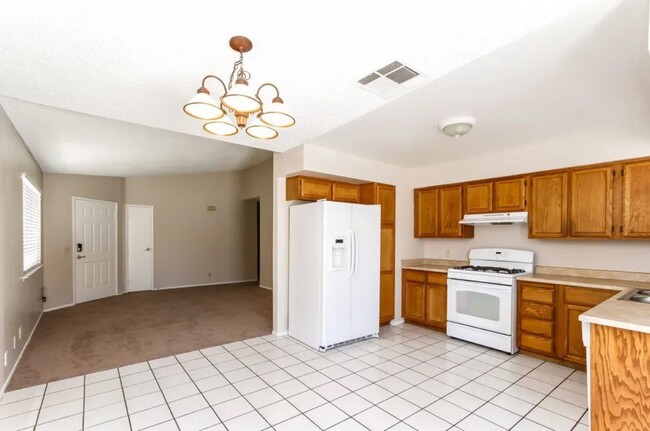 Photo - 32428 Giverny Ct