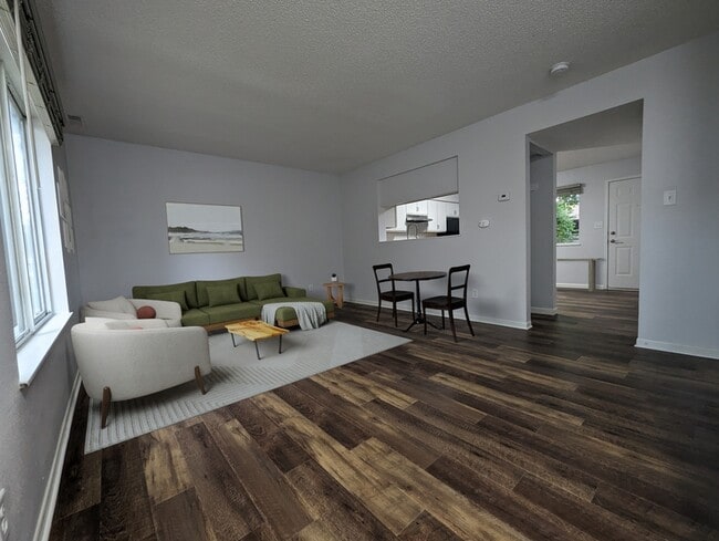 Photo - 410 E 15th St Condo