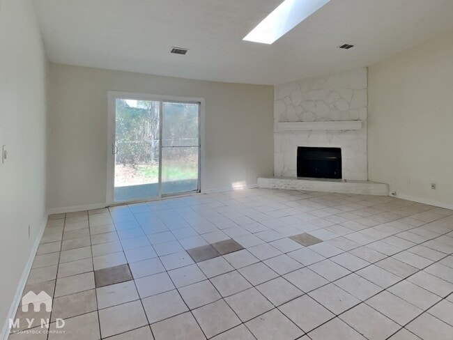 Photo - 3151 Cruse Rd NW