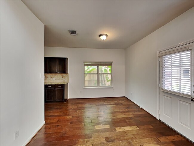 Photo - 3719 Pine Lake Dr