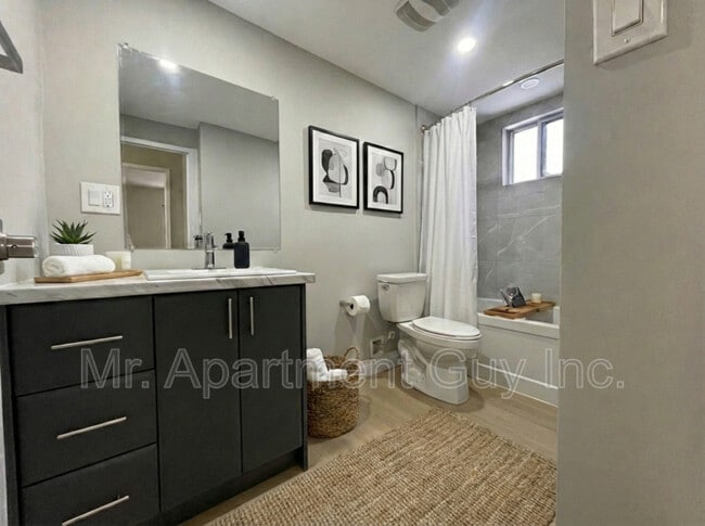 Photo - 45 Paisley Blvd W Unit 2