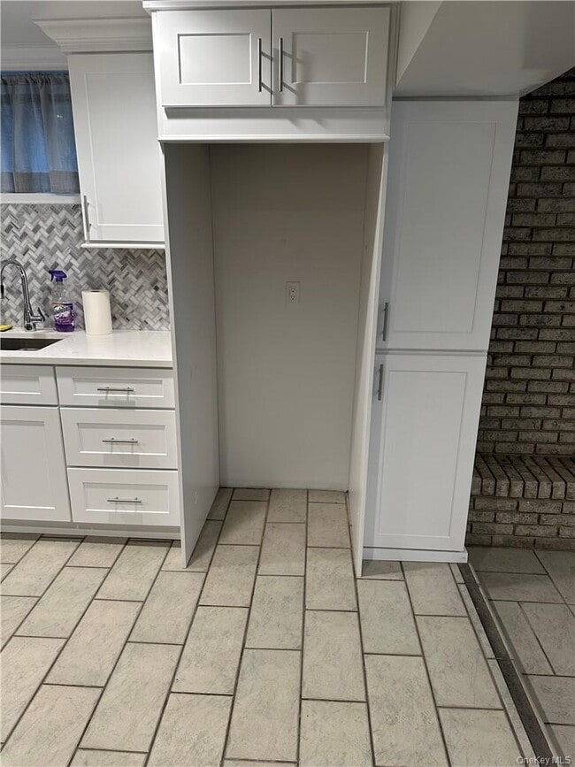 Photo - 123 Underhill Ave