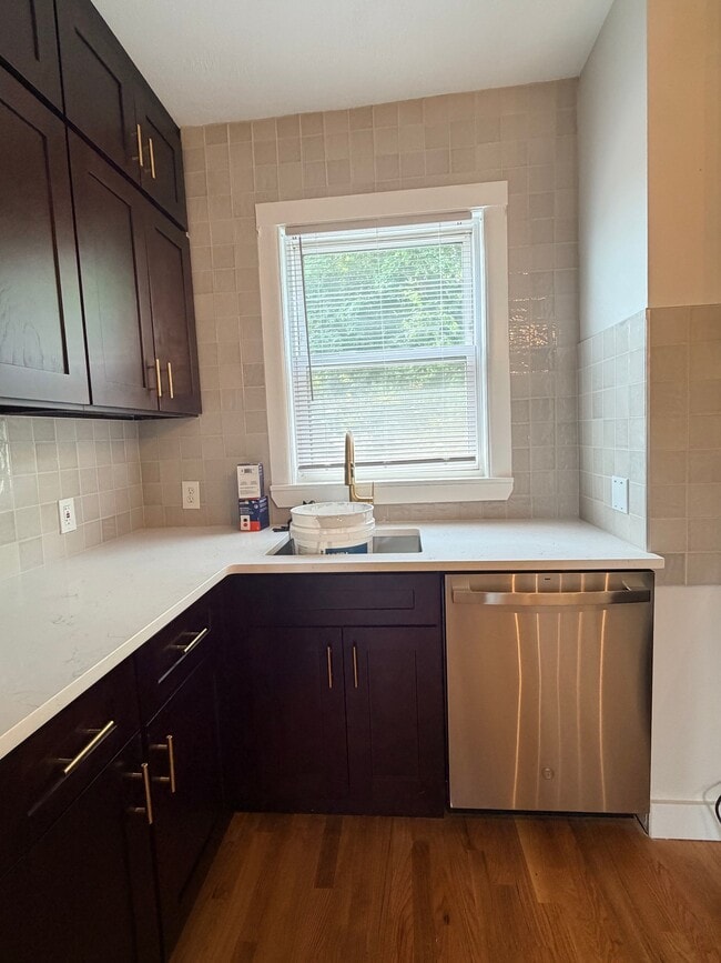 Photo - 96 Jamaica St