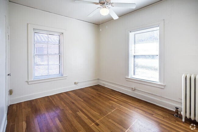 1 HAB, 1 BA - 810 ft² - Parkside Poplar Apartments