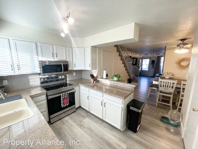 Photo - 2 br, 1.5 bath House - 10883 Bayfield Way