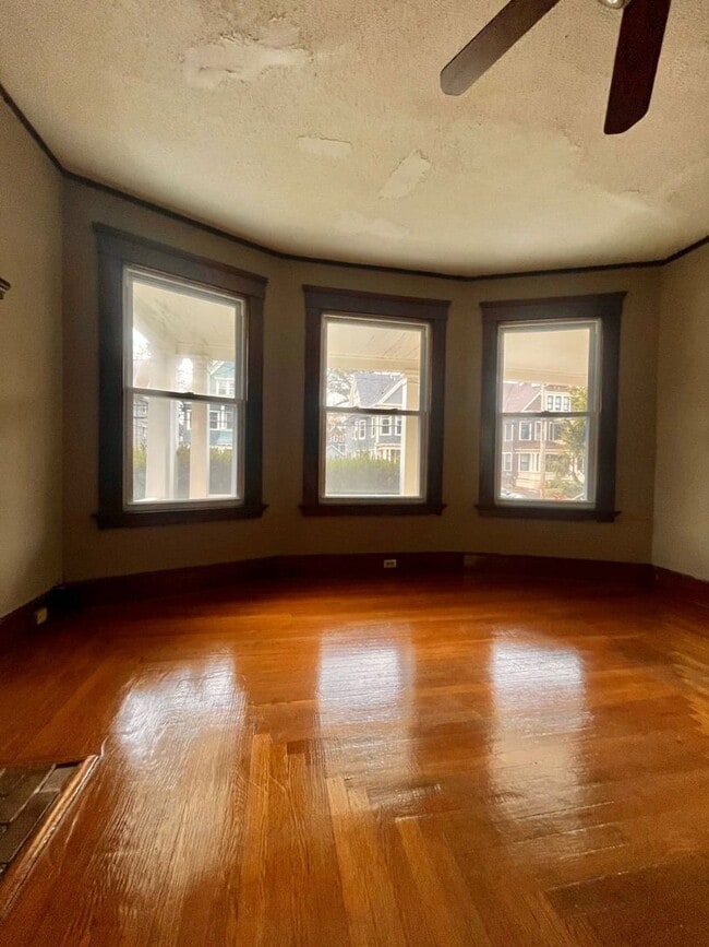 Photo - 49-49 Pendleton St Unit 1