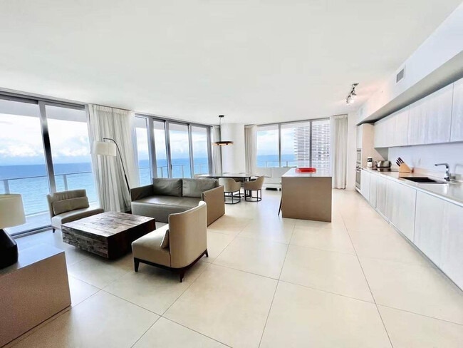 Building Photo - 4111 S Ocean Dr Unit ID1363908P