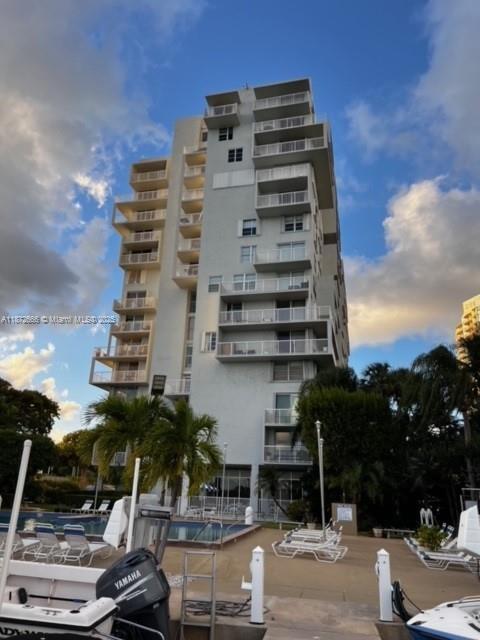 Building Photo - 150 SE 25th Rd Unit 3M Rental