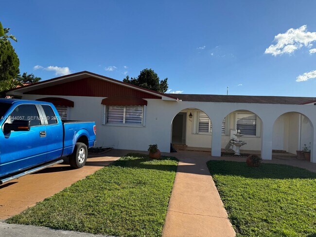 Photo - 1280 W 38th St Unit 1280