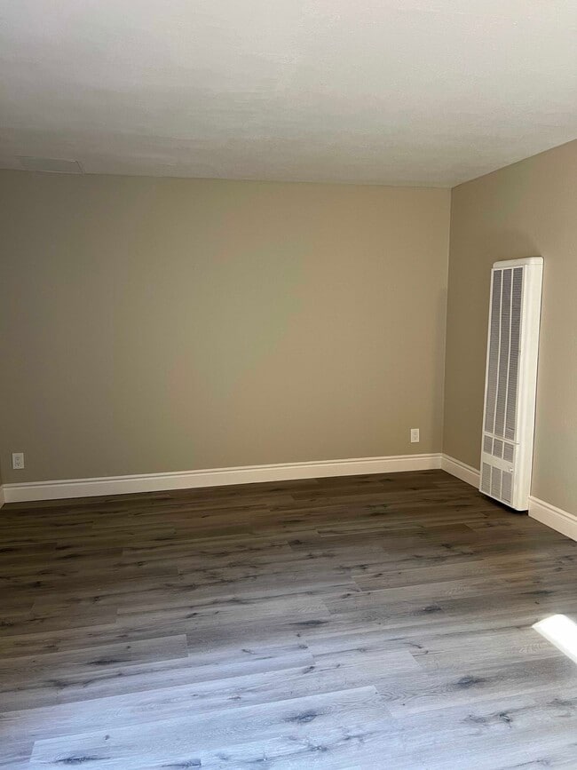 Photo - 2125 92nd Ave