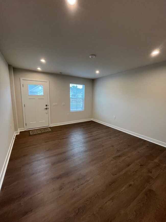 Photo - 4184 Farmfield Dr