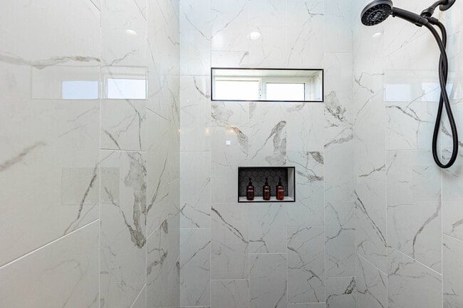 Photo - 3611 Breakwater Dr