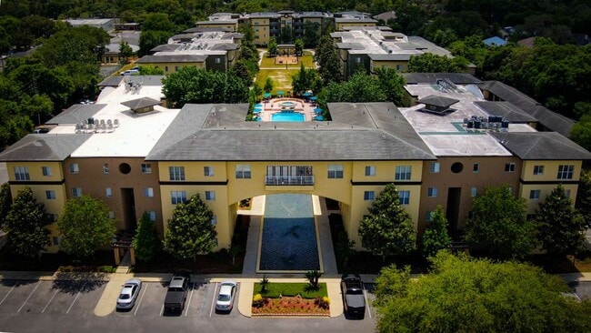 Elan Apartments