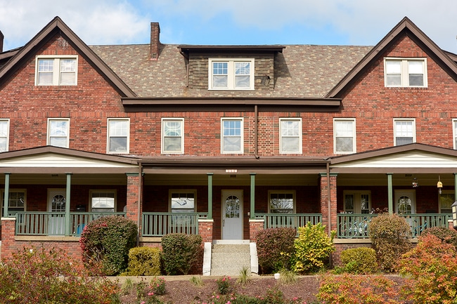 Photo - Walnut on Forbes