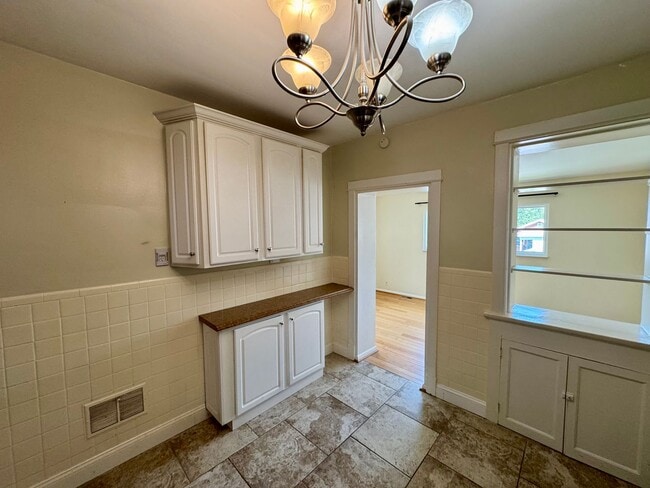 4645 Wilcox Ave Unit 4645A