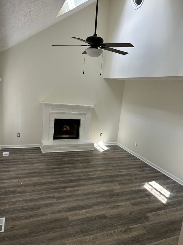 Photo - 818 Manning Way SW