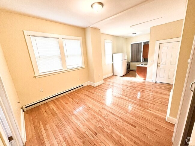 Building Photo - 125 Hillside Ave Unit 1D Rental