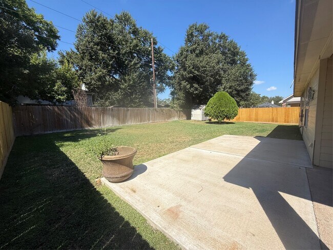 Building Photo - 12515 Drake Prairie Ln