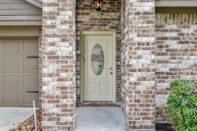 Photo - 7247 Alava Dr