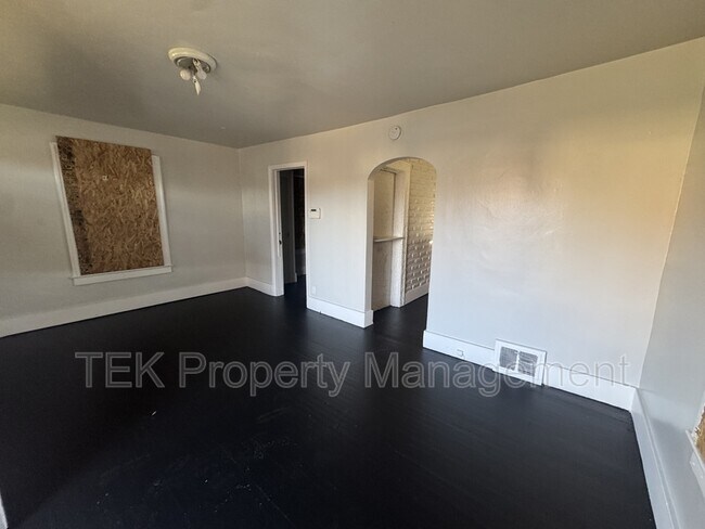 Photo - 210 Dewey Ave