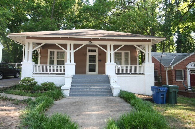 Building Photo - Spacious 3 Bedroom 2 Bath Trinity Park Hou... Rental