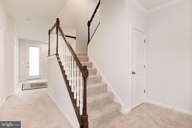 Photo - 42482 Dogwood Glen Square