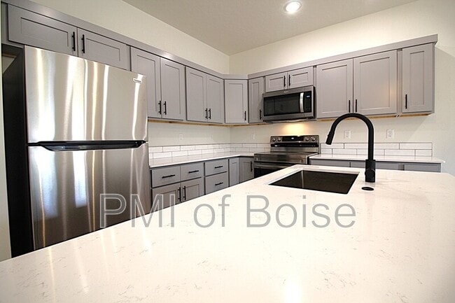 Photo - 123 Trifecta Ln