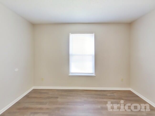 Photo - 5624 W Littleton Dr