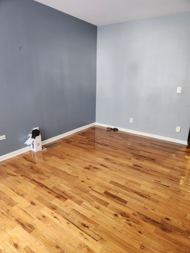 7316 S Emerald Ave Unit 1