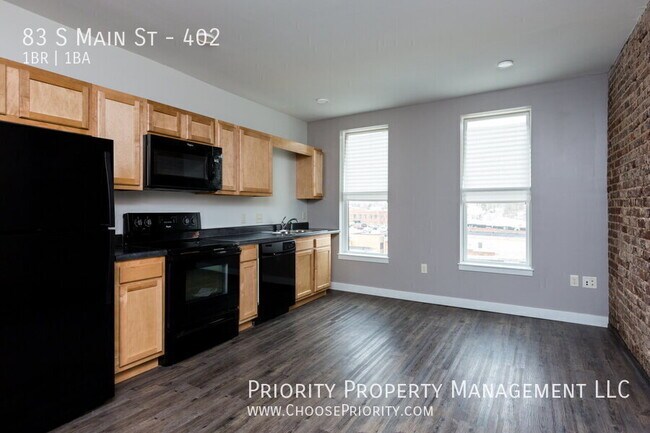 83 S Main St Unit 402