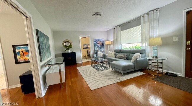 Photo - 235 Fordham Dr