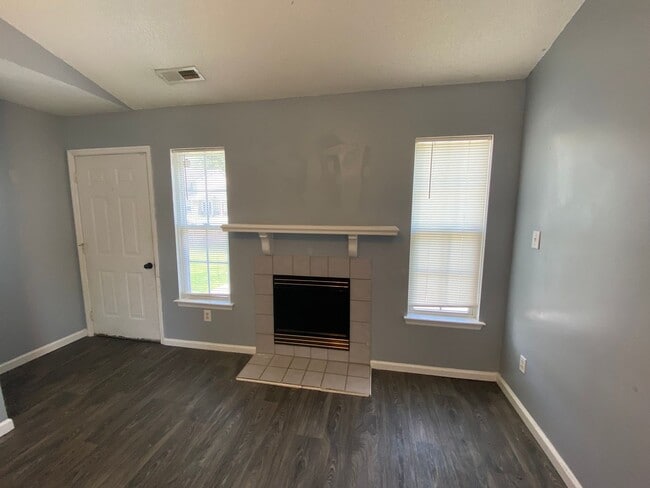 Photo - Affordable Duplex Off Of Piney Green