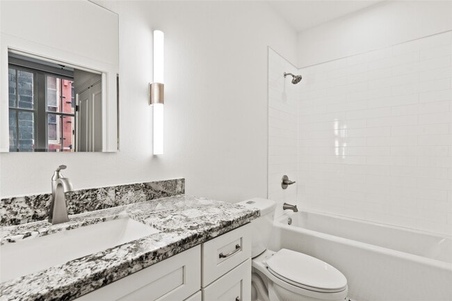 Photo - 2102 Mechanic St Unit 106