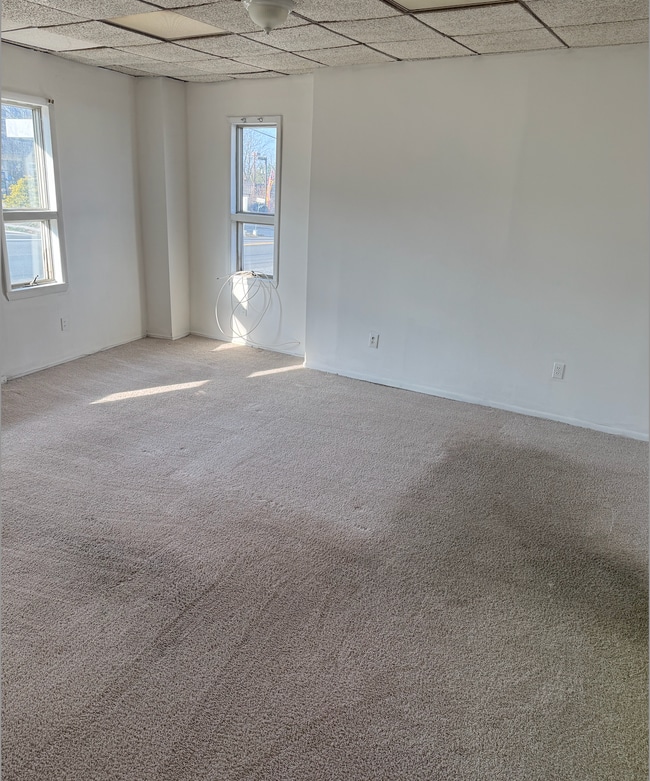 Building Photo - 831 King Georges Rd