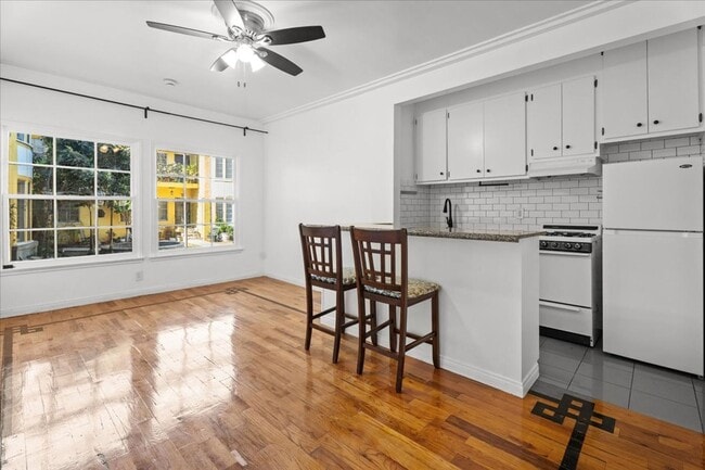 Building Photo - BEAUTIFUL FRENCH NORMANDY STYLE 1BR Unit 19-109