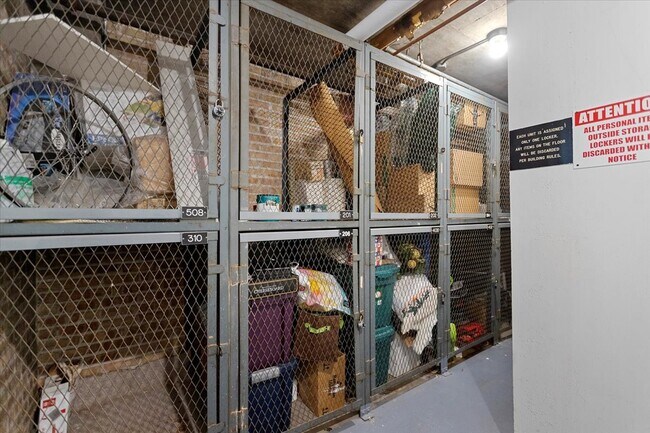 Photo - 426 W Barry Ave Unit 206