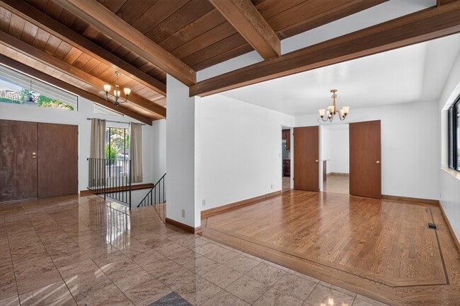 Photo - 525 Hampton Rd