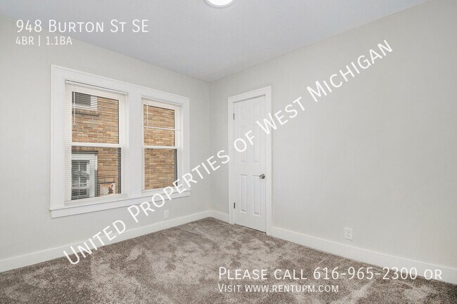 Photo - 948 Burton St SE