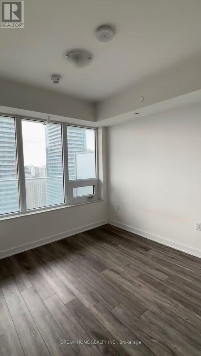 Photo - 195 Redpath Ave Unité 2805