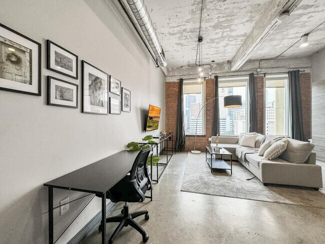 Photo - 555 Evergreen St Unit ID1055830P