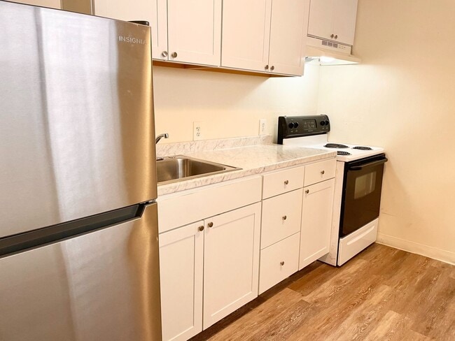 Photo - 3220 Lombard Ave Unit A
