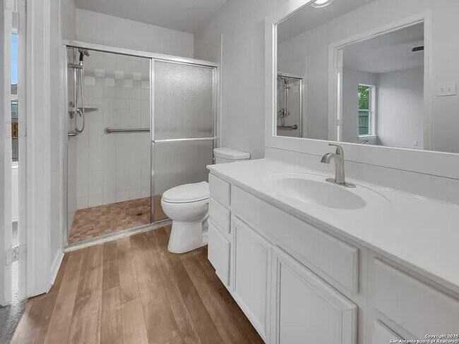 Photo - 3420 Rob Roy St