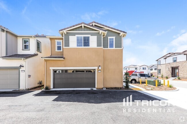 Building Photo - 31718 Luther Dr Rental