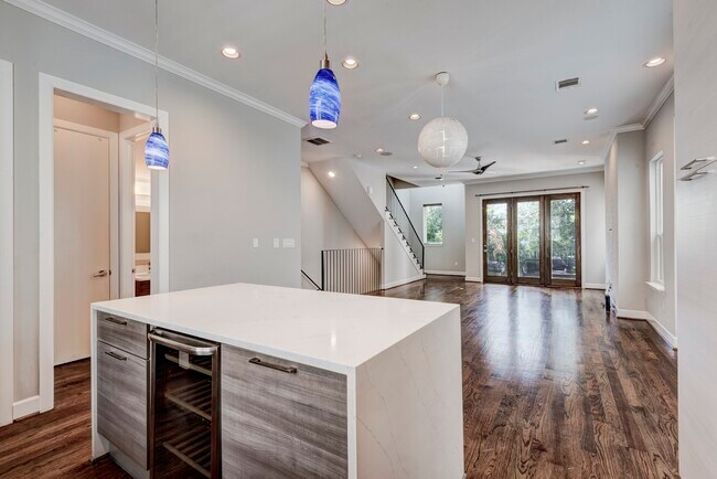 Photo - 1220 Summer St