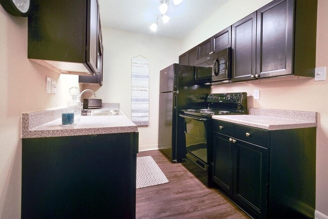 Photo - Bowman Heights Apartments