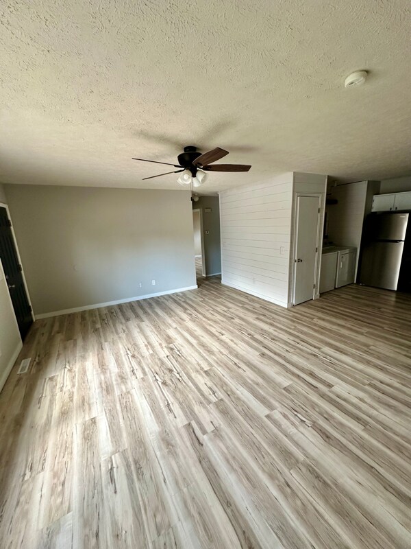 Photo - 1107 Becky Ln