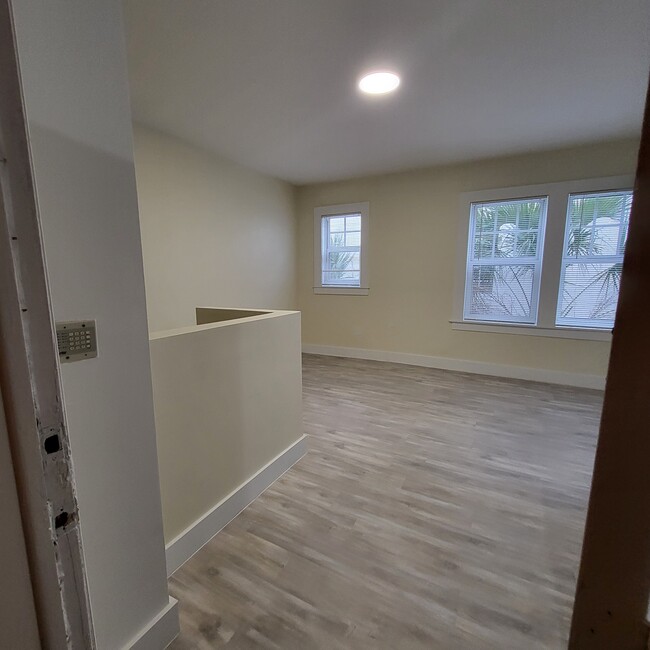 Photo - 536-514 14th St Townhome