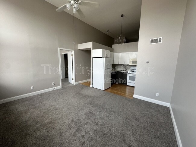 Photo - 217 W Main St Unit 3f