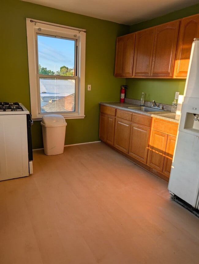 Photo - 2211 Morris Ave Unidad 1